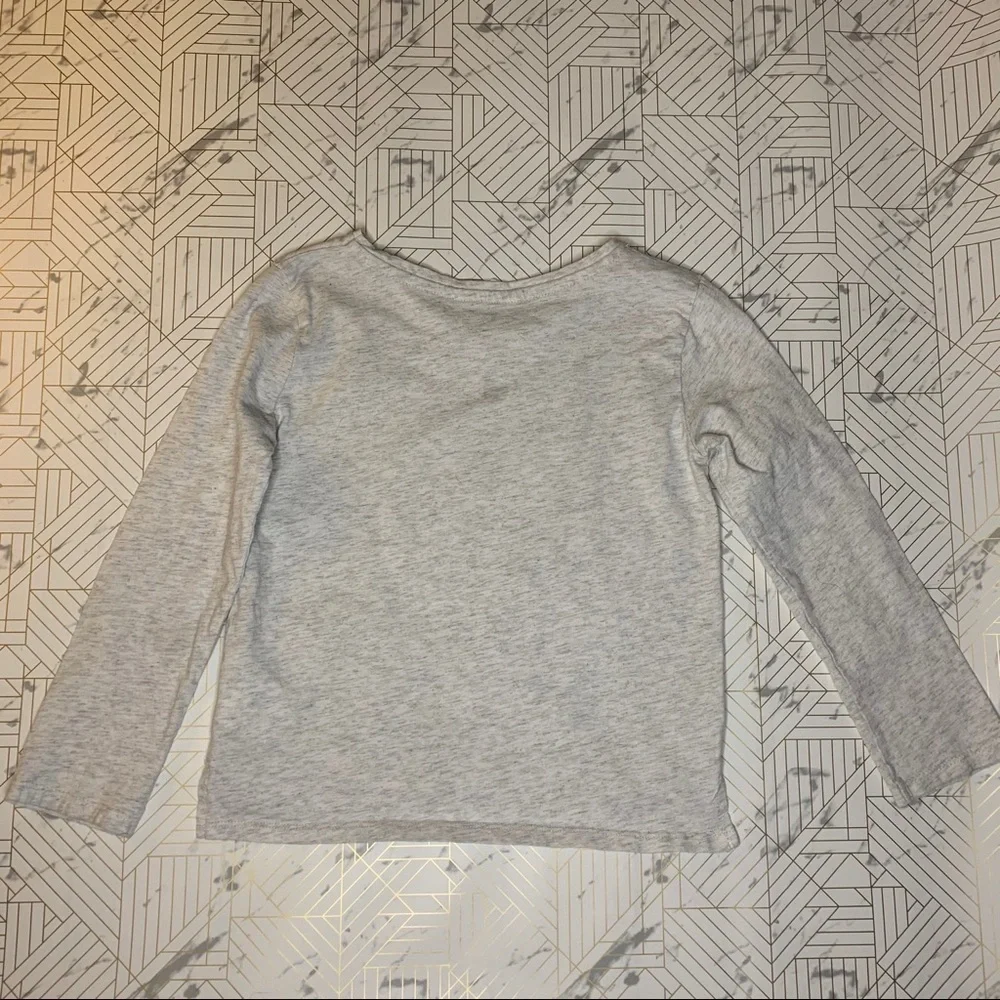 Bundle of shirts Sz 5T (3 for $30 🍬 item)